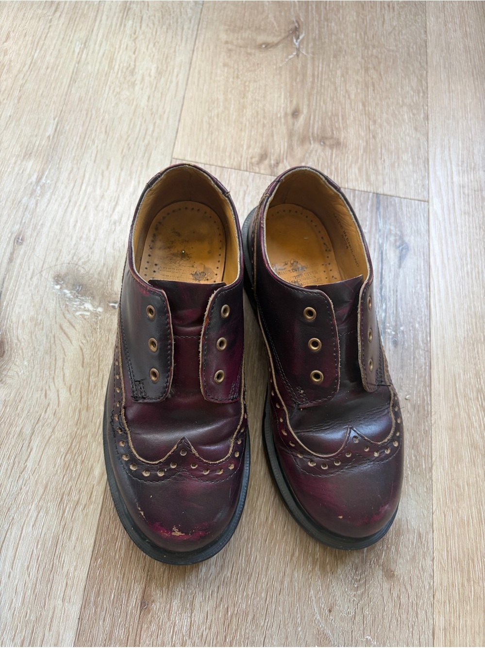 Vintage Made in England Dr. Martens 8224 Brogue Wingtip Oxfords